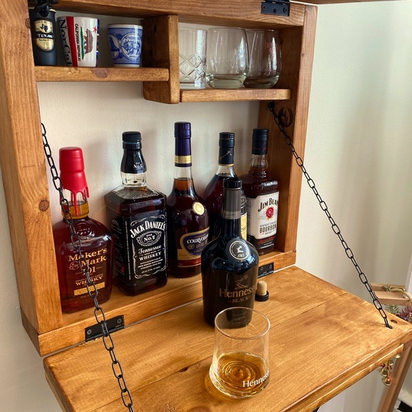 Little bar for your wall! - Picture 1 of 5